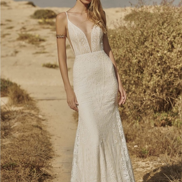 Beautiful boho wedding dress for sale! - Picture 8 of 11